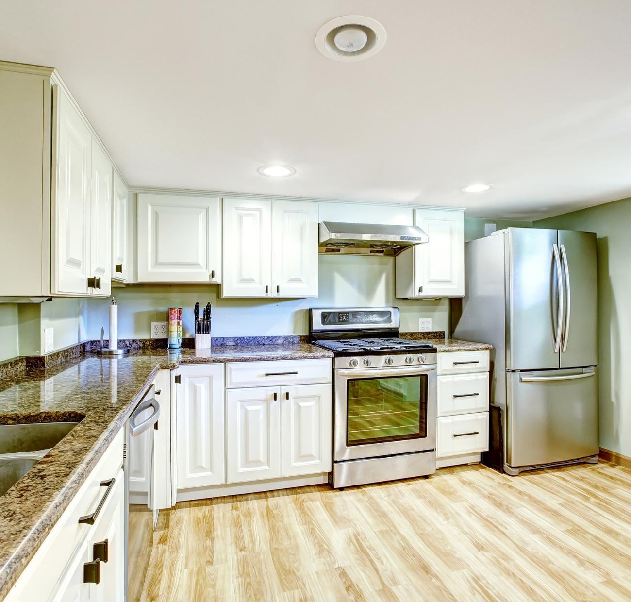 projects-secondary-suite-kitchen-008